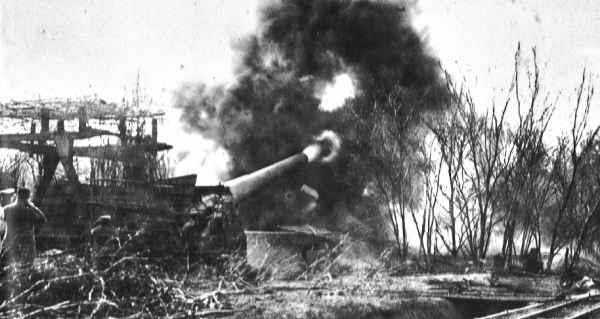 380 mm gun in action