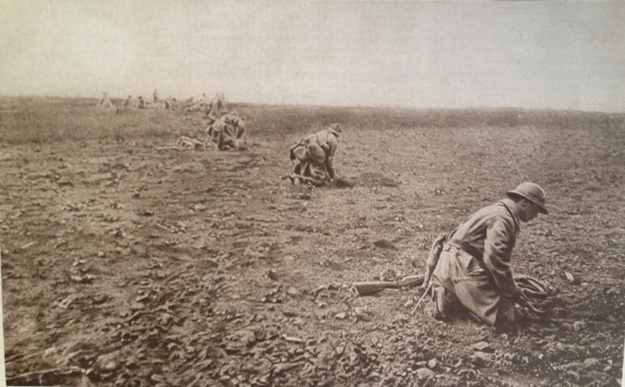 A skirmish line digging fighting positions in 1918. 