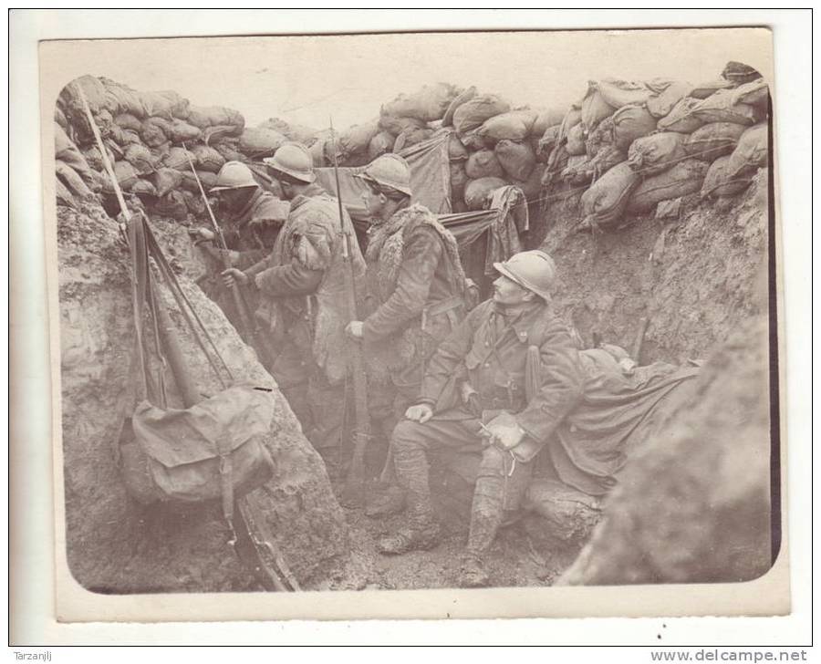 LP in front of la Folie, December 1915.