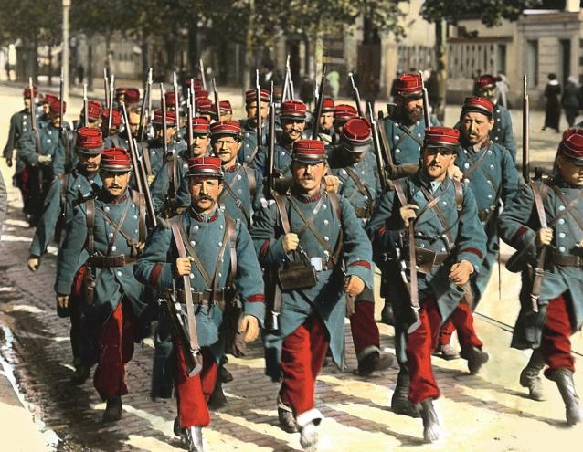 A group of reservists in August 1914. the lack of kepi covers indicate they have yet to receive orders to report to the fighting theater.