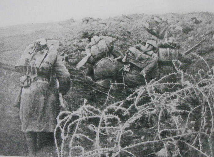 Photo taken during an actual attack at Les Éparges, 1915.