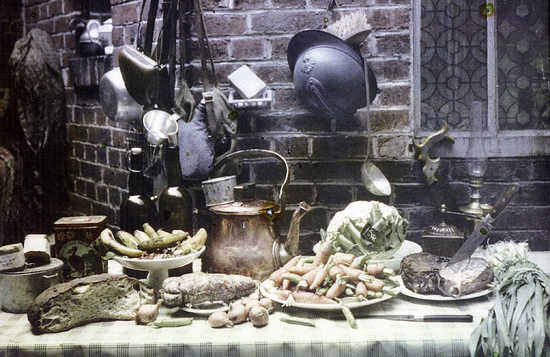 An example of typical poilu food: bread, vegetables, sausage and cheese, coffee, wine and tobacco.