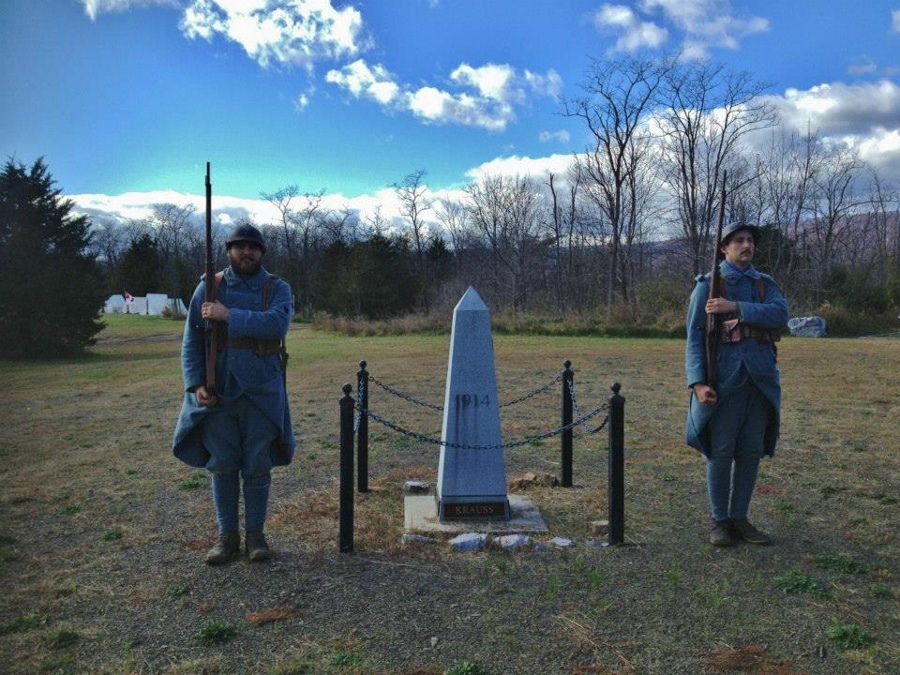 Sdts. Riton and Dujardin present arms in a ceremony to mark the start of the war 100 years ago, November 2014