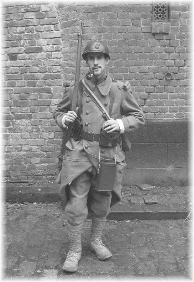 Jean Contamine in a living history at Fort de Seclin, France, October 2004.