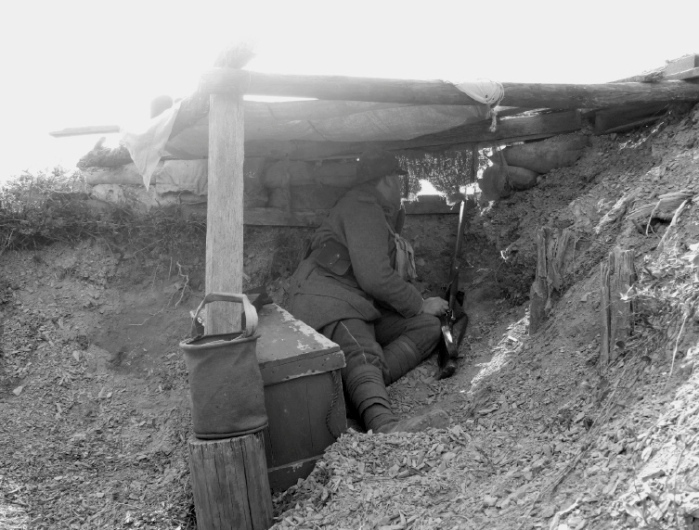 Soldat Croissant in the observation post, April 2008.