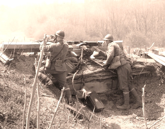 Machine-gunners of the 18 R.I. waiting for the enemy infantry attack, April 2008.