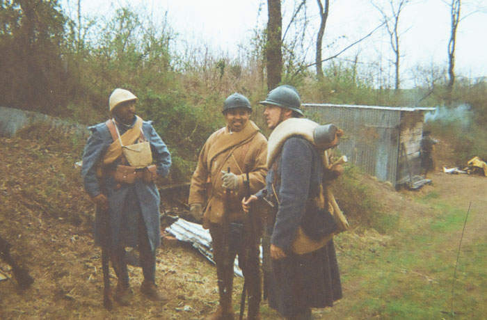 The Brothers Ba and Sdt. Bois have a chat, April 2011.