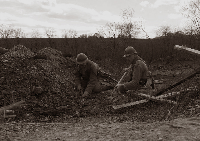 Digging a sap to the new mine crate. Newville, April 2013.