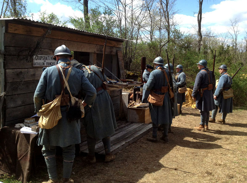 Members of the 18 RI at the Bataillon Francais co-operative. Newville, April 2013.