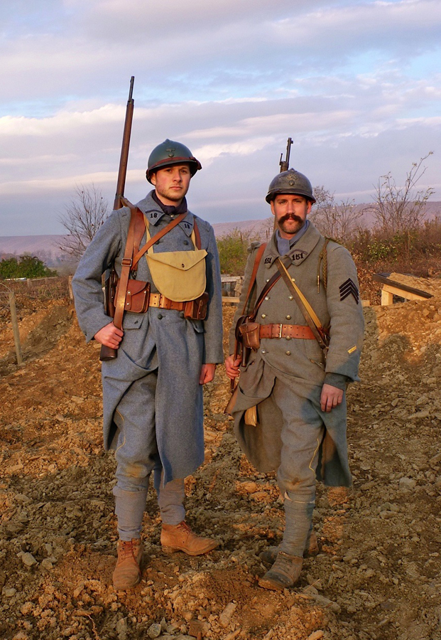 Sdt. Cardet of the 18 RI and Sgt. Contamine. Newville, November 2013.