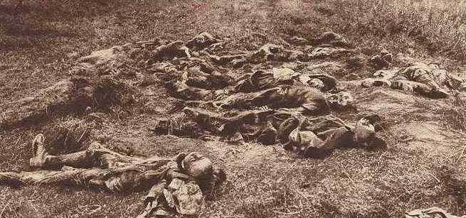 A group of civilians from the town of Gerbeviller, exectued by Germans as supposed resistance fighters, 1914.